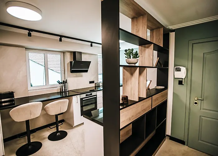 The Loft - Parking - Washer&dryer - Port View - Balcony 公寓