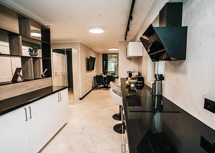 The Loft - Parking - Washer&dryer - Port View - Balcony *