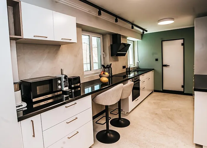 The Loft - Parking - Washer&dryer - Port View - Balcony * Burgasz