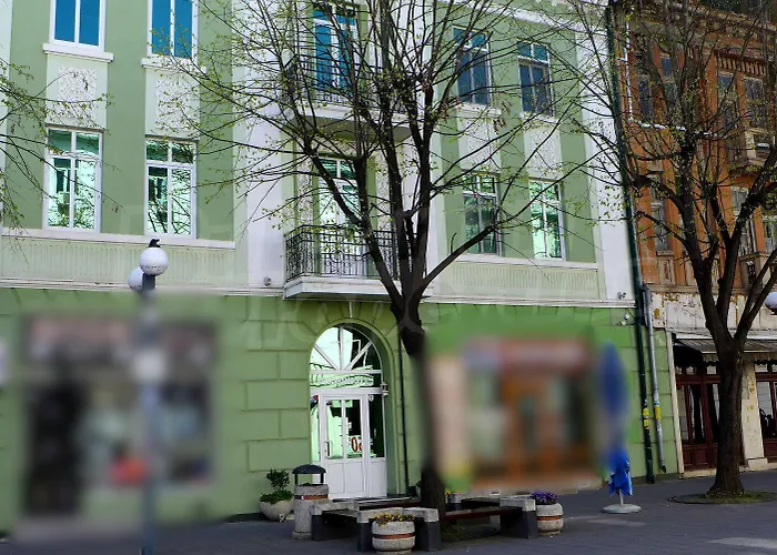 The Loft - Parking - Washer&dryer - Port View - Balcony Apartman